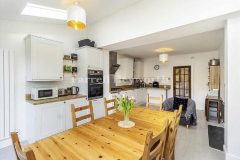 Kitchen dining room 