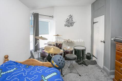 Bedroom 4 view 2