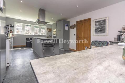 Kitchen e