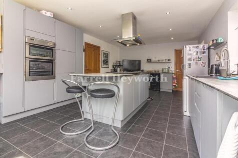 Kitchen b