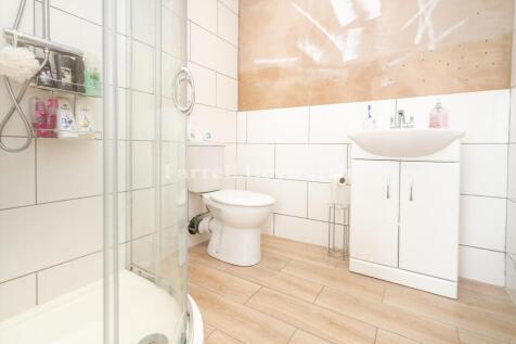 Bedroom 1 Ensuite