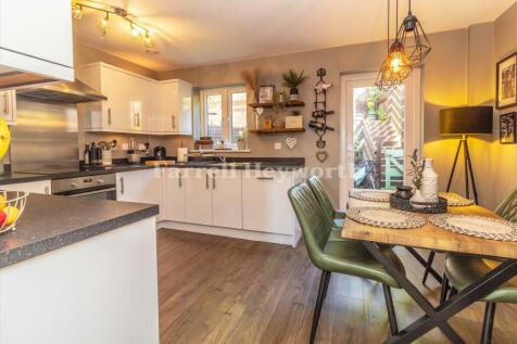 Kitchen Diner image 