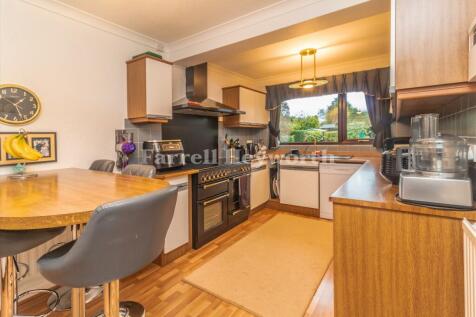 Kitchen image 3
