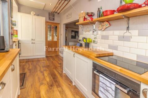 Kitchen image 2