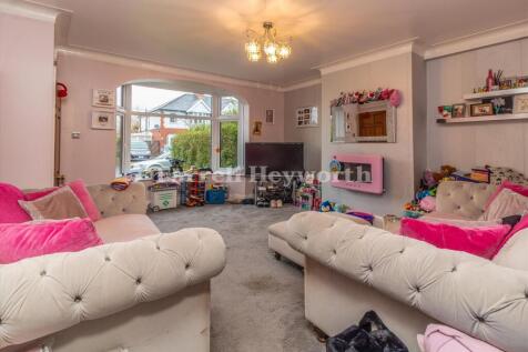 Lounge image 2