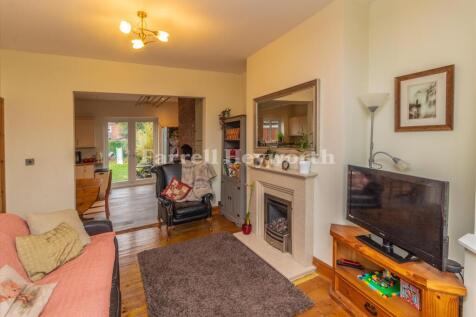 Lounge image 2
