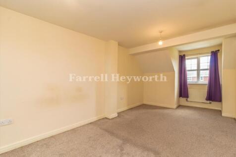 Bedroom 1 image 2