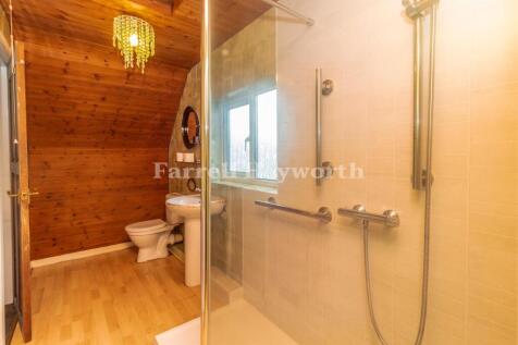First Floor Shower R