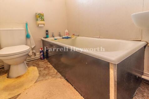 Bathroom image 2