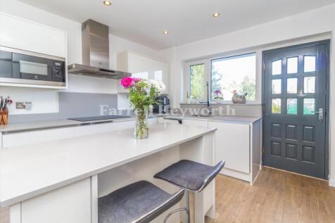 Kitchen image 4