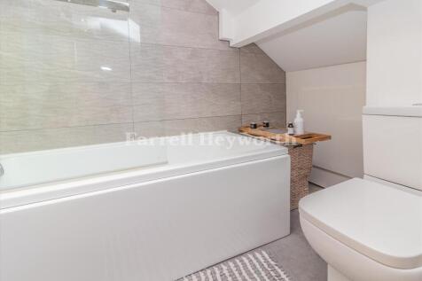 Bathroom image 3