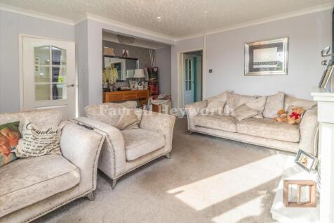 Lounge image 2