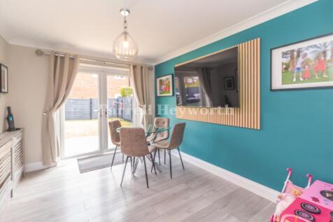 Dining Room image 2