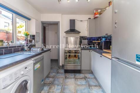 Kitchen image 2