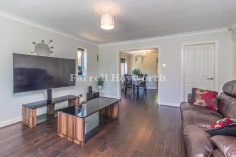 Lounge image 3