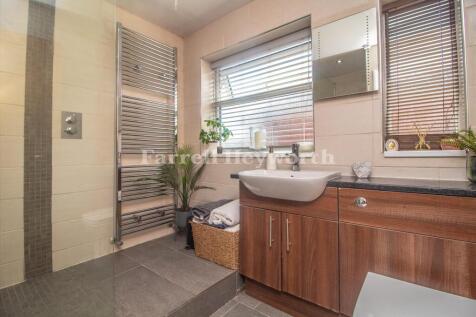 Shower Room image 2