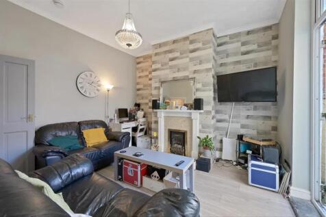 LOUNGE 2