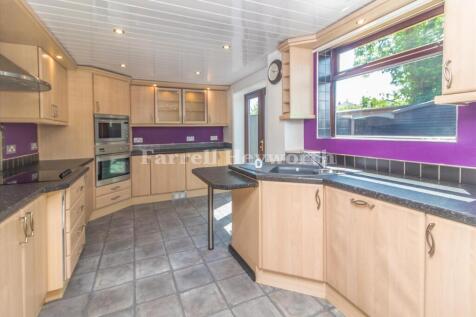 Kitchen image 4