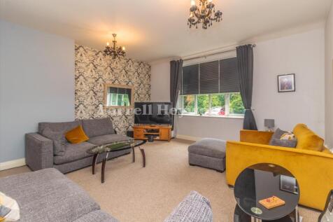 Lounge image 2