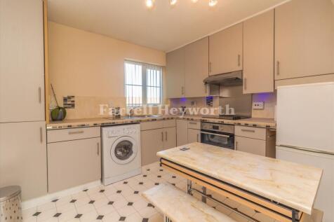 Kitchen image 2