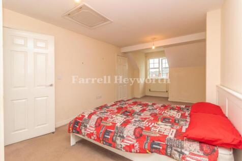 Bedroom 1 image 2