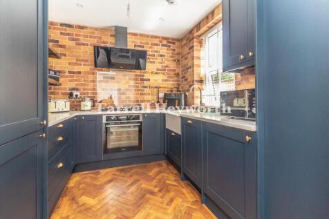 Kitchen image 2