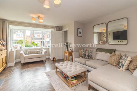 Lounge image 2