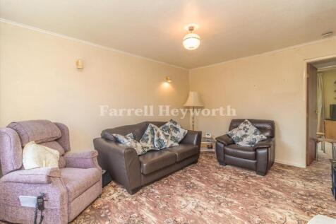 Lounge image 2