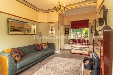 Lounge image 2