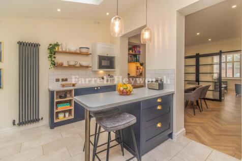 Kitchen image 2