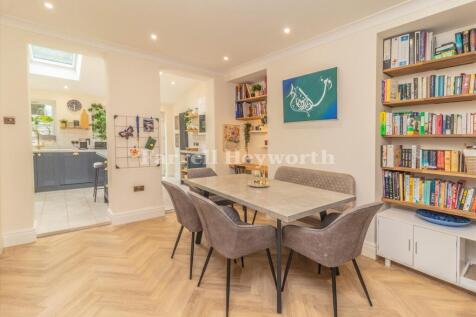 Dining Room image 4