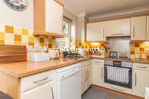 Kitchen image 2