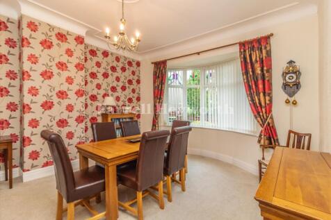 Dining Room/bed 3
