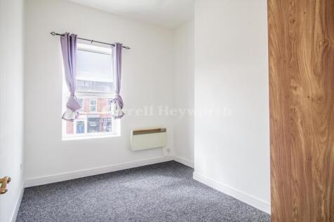 1ST BEDROOM