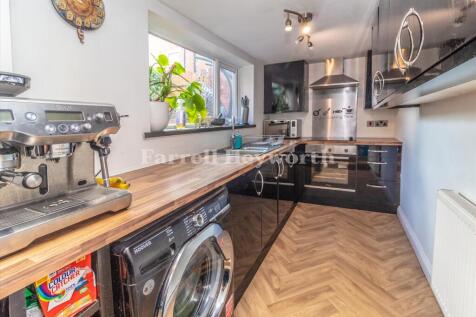 Kitchen image 2