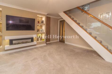 Lounge image 2