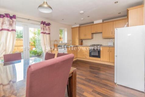 Kitchen Diner 1