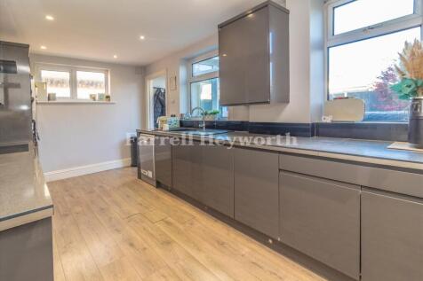 Kitchen image 4