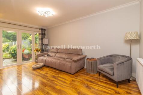 Lounge image 2