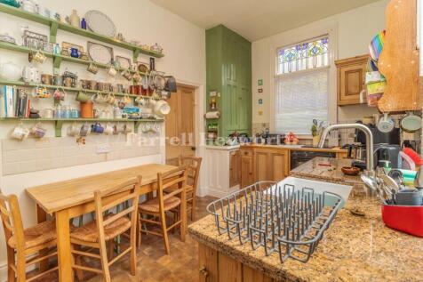 Breakfast Kitchen im