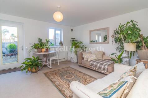 Lounge Diner image 4