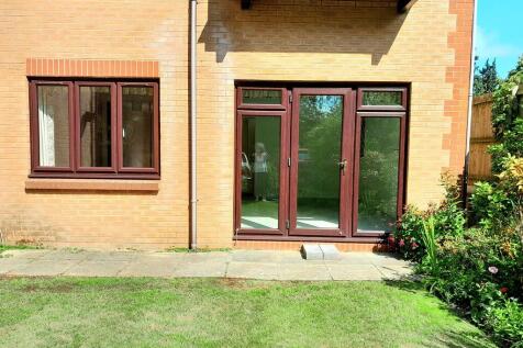 Photo 7 - patio