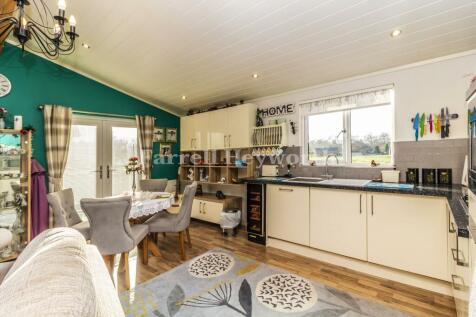 Kitchen Diner Area