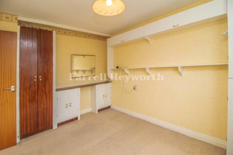 Bedroom 3 image 2
