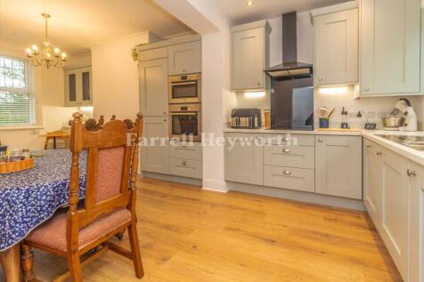 Kitchen Diner image 