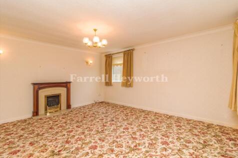 Lounge image 2