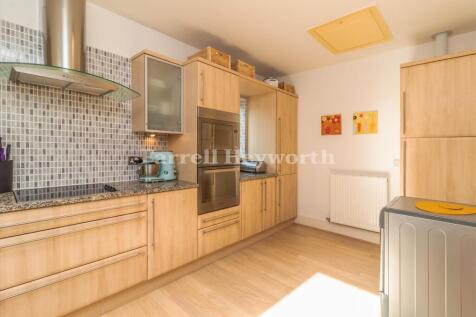 Kitchen image 2