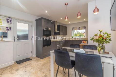 Kitchen image 3