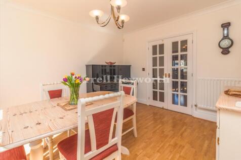 Dining Room image 3