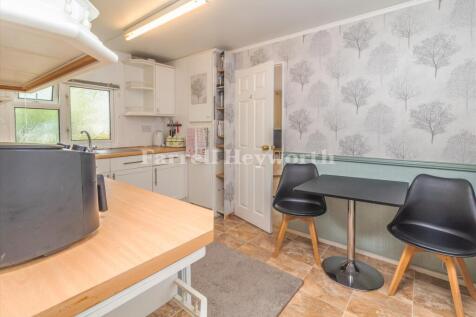 Kitchen image 2